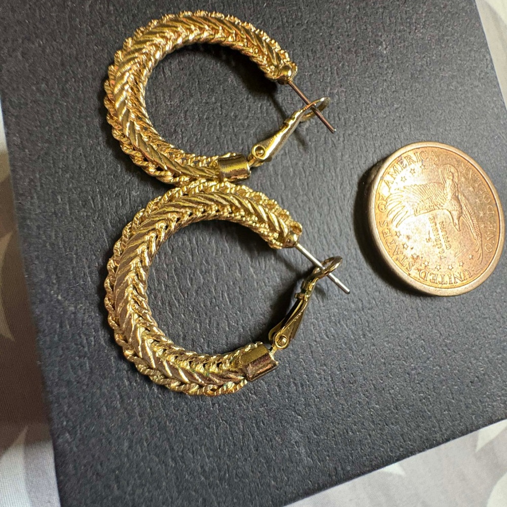 Gold Textured Hoop Earrings - Classic Women Jewelry